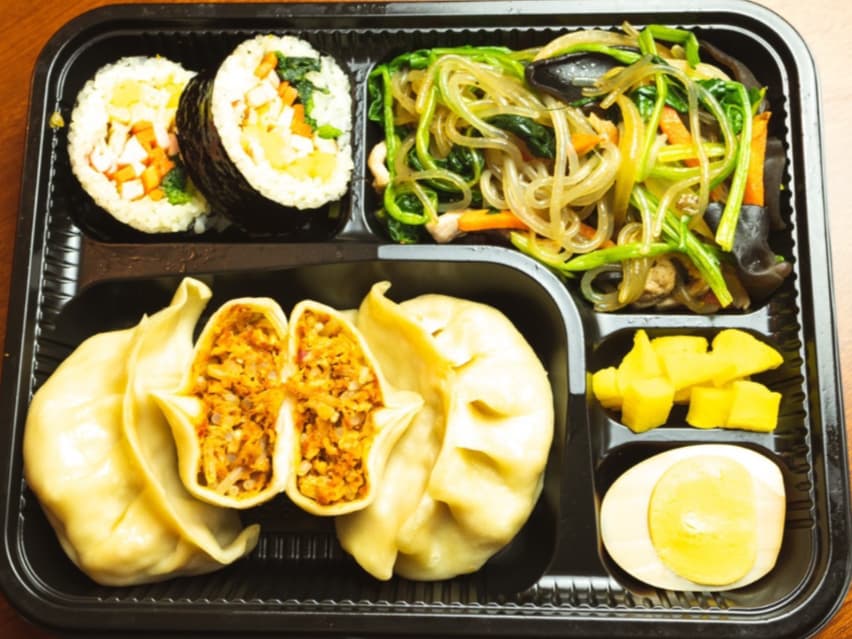 韓国キムチ餃子弁当